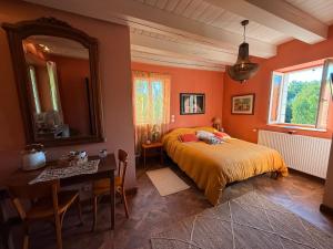 B&B / Chambres d'hotes Chambre et suite chez l-habitant Le champ des lucioles : photos des chambres