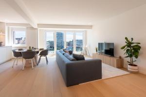 Luxury apartment with Marina view and free parking