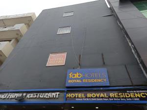 Hotel Royal Residency Near Anand Vihar Railway station