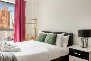 Lovely 2BR Flat with Balcony in Zone 2