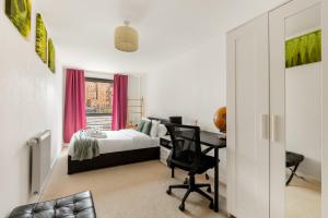 Lovely 2BR Flat with Balcony in Zone 2
