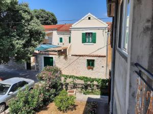 Heritage house Stone flower with private pool