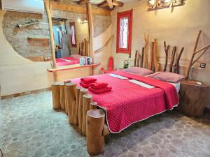 Villa Kokkino Skufitza