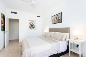 Home2Book Relaxing Stay with Terrace & Pool