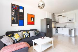 Home2Book Relaxing Stay with Terrace & Pool