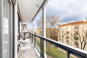 GuestReady - Chic Retreat with Balcony for 2