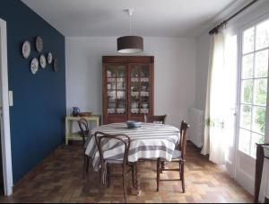 Appartements Le charme d-une maison de village : photos des chambres