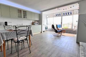 Cosy flat 500 m from the beach with swimming pools and tennis court