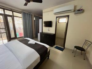 Apollo Guest House