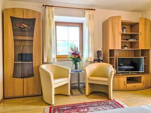 Apartment Lueg ins Land by Interhome