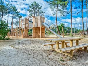 Maisons de vacances Holiday Home Le Hameau du Point du Jour by Interhome : photos des chambres