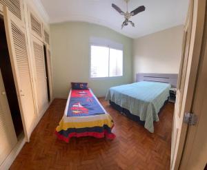 Beachfront apartment on Pitangueiras Beach