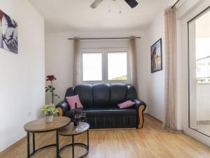 Apartment Anđa-4 by Interhome