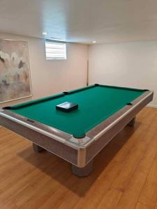 Stylish 6-BR House close to DT with free parking