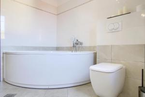 Sea and olive apartment