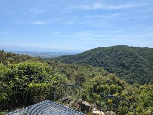 Dojo avec gîte tout confort dans nature ardéchoise