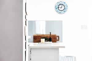 Golden Palms Pool House