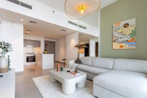 Hills Parkhouse - Pool Gym Parks Mall and Burj Khalifa View