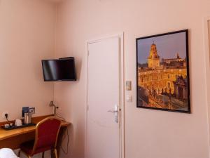 Hotels Le Clocher de Rodez Centre Gare : photos des chambres
