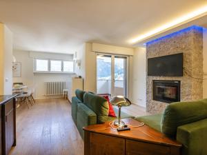 Apartment Enrosadira-13 by Interhome - 3hvězdičkové hotely ve městě Alba di Canazei