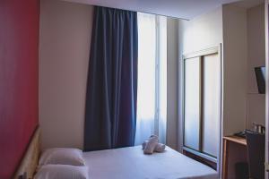 Hotels Le Clocher de Rodez Centre Gare : photos des chambres