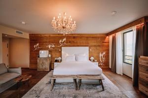 Hotels Le Hameau Des Pesquiers Ecolodge & Spa, Curio Collection By Hilton : photos des chambres