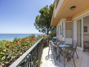 Apartment Cicladi Paros by Interhome