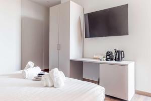 Luxury King Apartment with balcony Near Vatican - City View by Quinto Piano