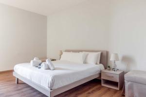 Luxury King Apartment with balcony Near Vatican - City View by Quinto Piano