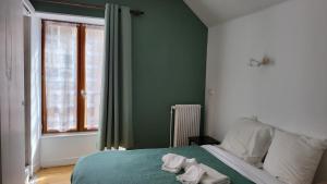 Hotels A La Vielle Halle : photos des chambres