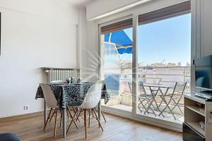 LAIGLON Appartement AirCo in the town center for 4 By Sunset