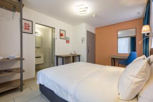 Nani City Hotel Self Check-In