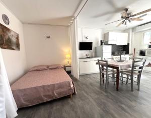 Appartements MORIANI PLAGE Studio familial terrasse B2 : photos des chambres