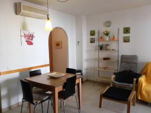 Vacaciones ideales: apto con piscina, cerca del mar, wifi, aire opcional, admite mascotas, playa perros - ES-184-11