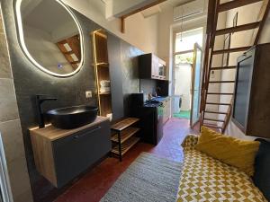 Studio avec extérieur proche plage et vieux port