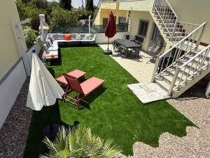 Moradia com escada e Jardim, Piscina Maio 2026