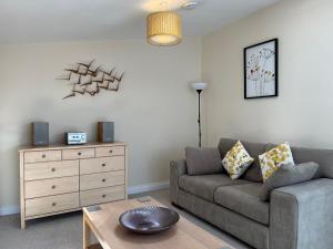 Coastal Retreat in Westward Ho! - 2 Bedrooms, Sea Views & Terrace