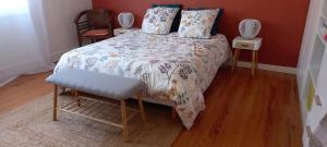 Sejours chez l'habitant Charmante chambre chez l-habitant pour 2 personnes- parking couvert : photos des chambres