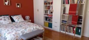 Sejours chez l'habitant Charmante chambre chez l-habitant pour 2 personnes- parking couvert : photos des chambres
