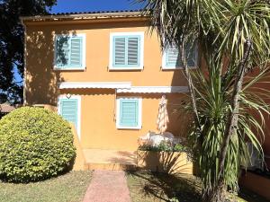 Appartements MORIANI PLAGE Studio grande terrasse proche mer B4 : photos des chambres