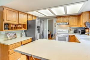 Home on More Than 1 Acre of Woods in Seattle Suburbs!