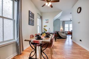 The Fun House - Parking - 2 King Bed, Massage Chair