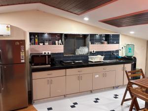 OSTELO Mumbai Airport Hostel