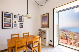 Stairway to the Vista Flat