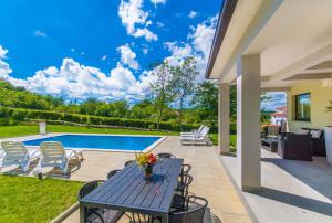 Villa Satine, a romantic pool villa surrounded by nature