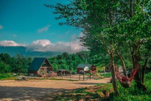 Shaori Lake Cottages
