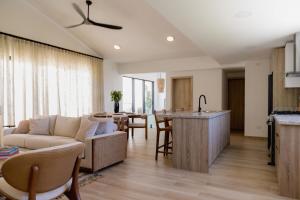 4BR Penthouse Crystal Lagoon-The Beach at Punta Cana City Place