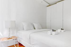 BM-Appartement chic avec terrasse - Champs-Elysees