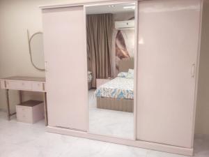 MK-d12 شقة سوبر لوكس للسكن العائلي فقط - مكرم عبيد