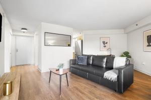 Pentagon City Escape - Contemporary & Comfy